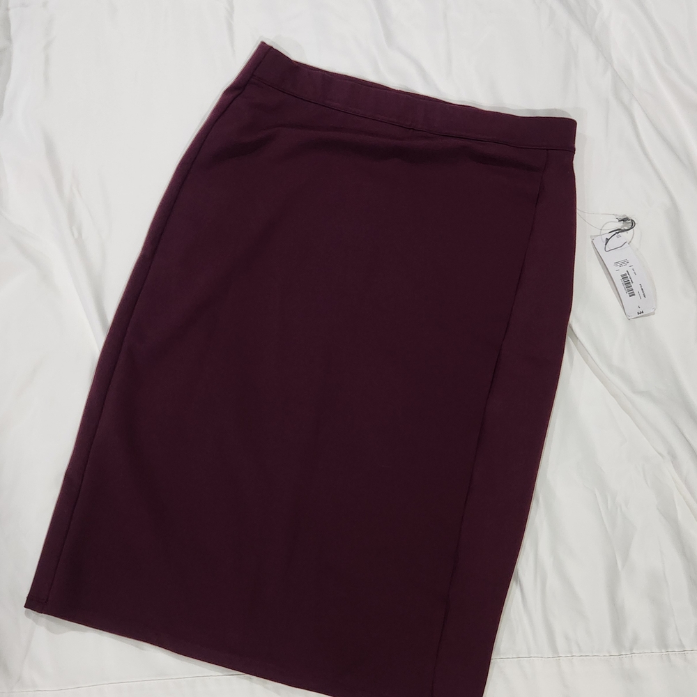 Liz Claiborne Deep Burgundy Pencil Skirt